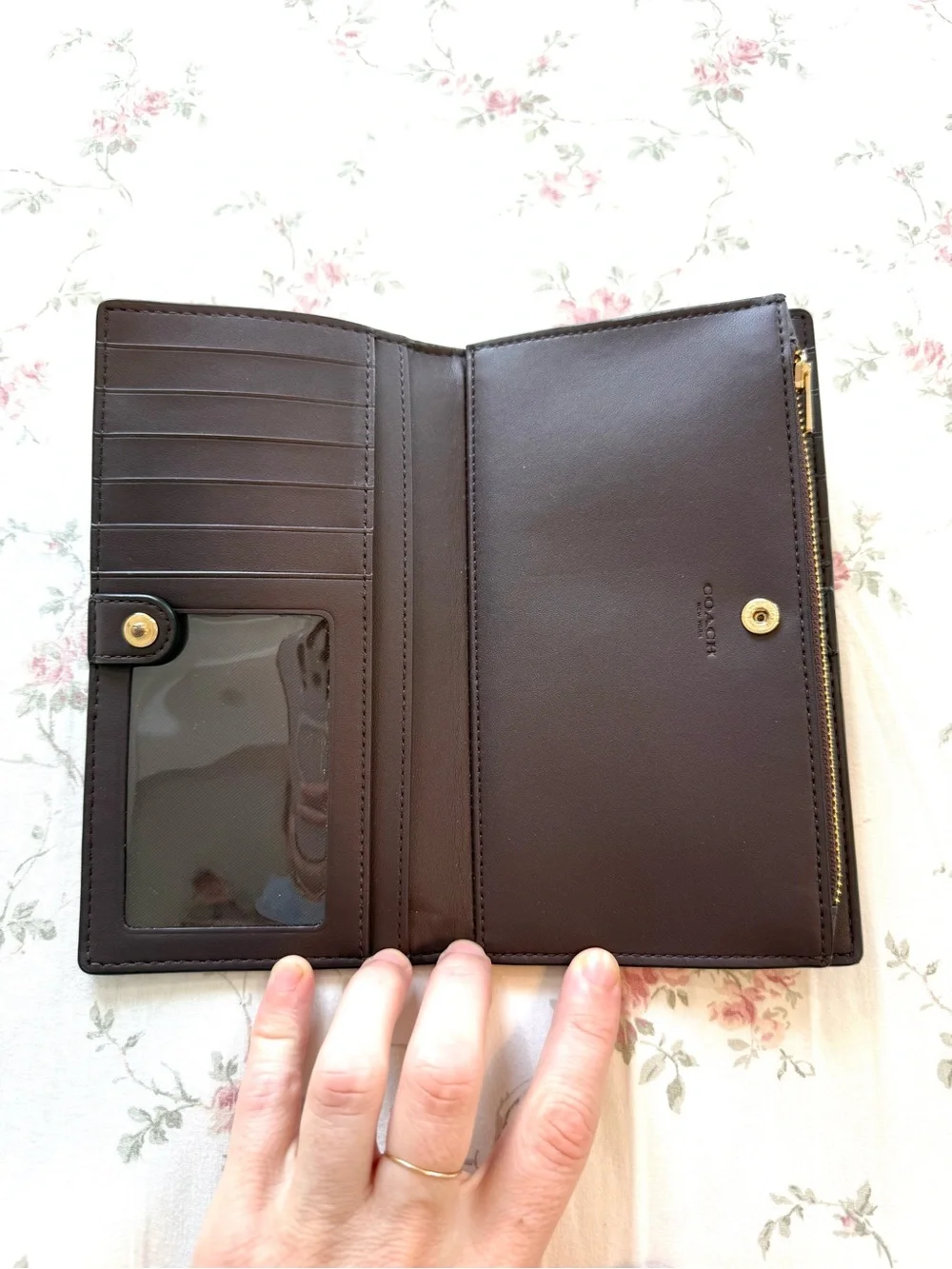 NWOT Coach Black Pebbled Leather Slim Zip Logo Gold Hardware Wallet